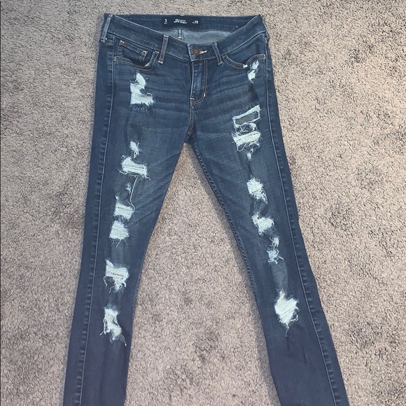 Hollister Jeans - Picture 1 of 5
